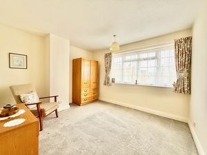 Photo 11- click for photo gallery